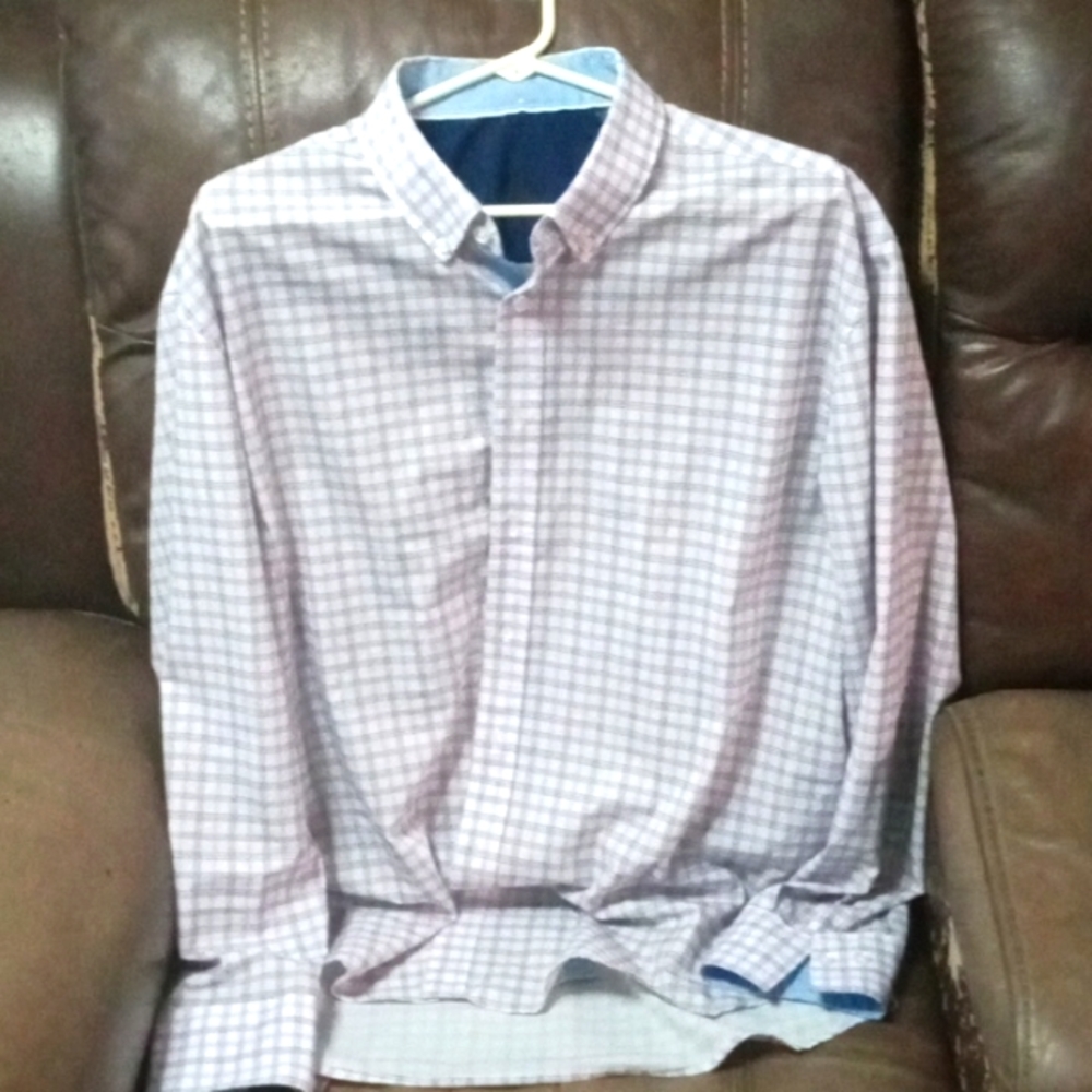 Men's XL Construct button down with long sleeves and cuff accentuation.